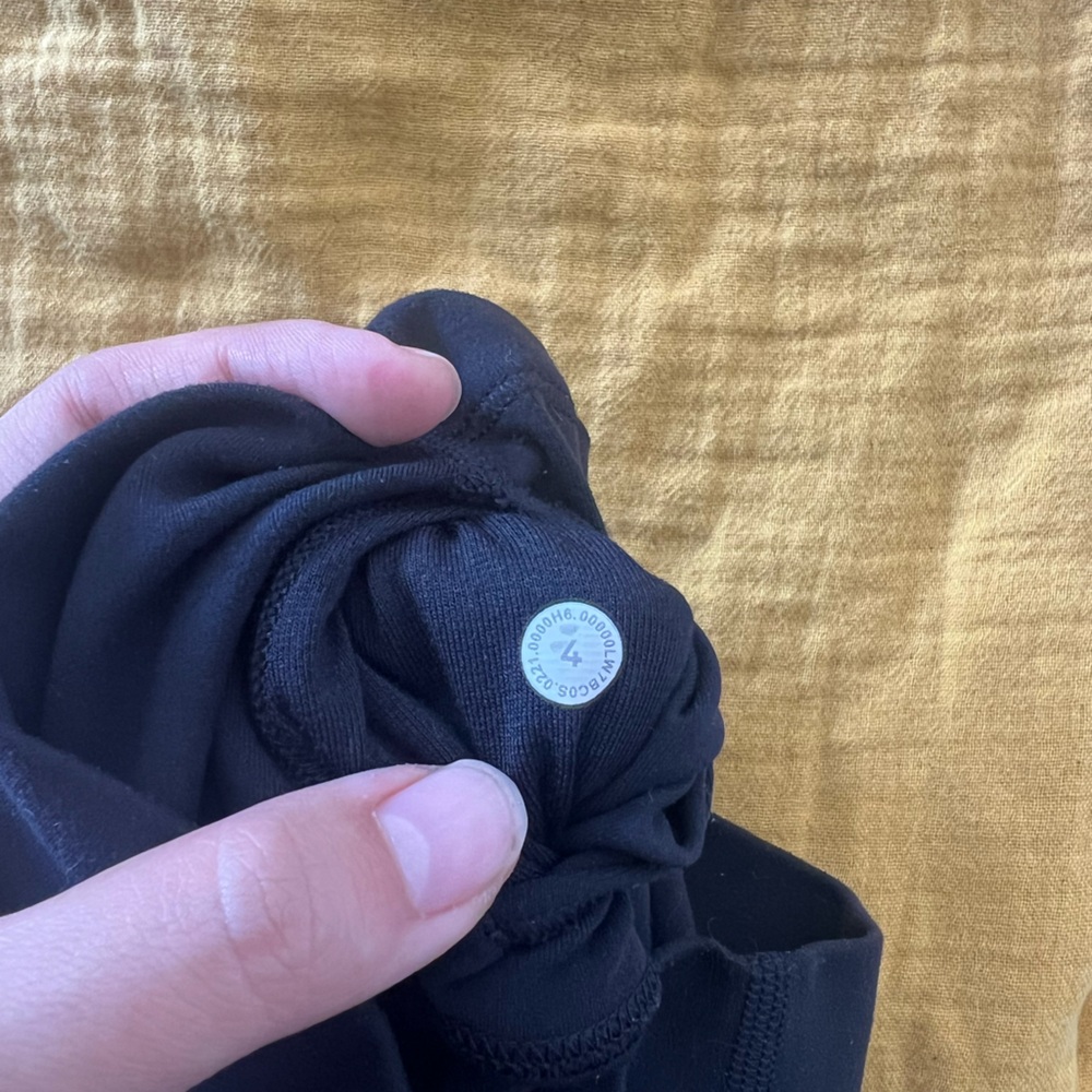 Lululemon align shorts - Picture 4 of 4